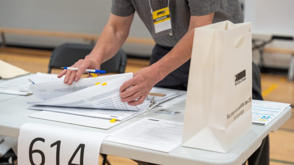 Liberals earn fourth-consecutive mandate