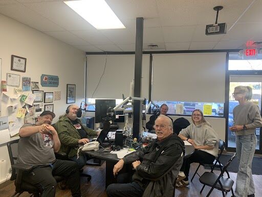 Pizza Day: Raising Dough For The South Cariboo Grad Class