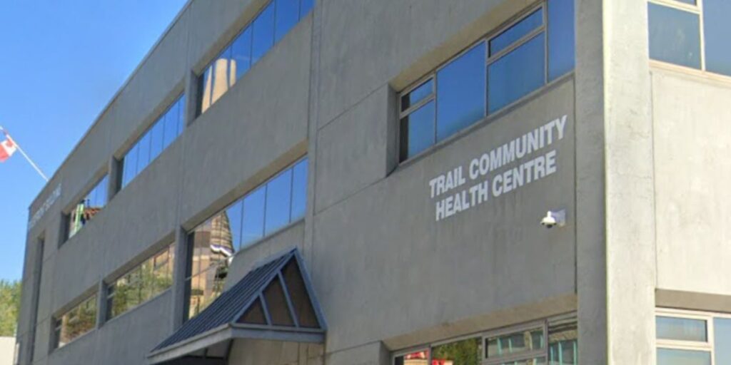 IH backs closure of Trail lab