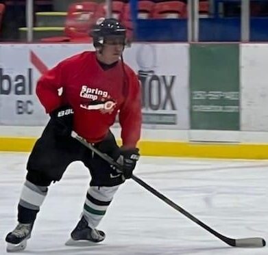 Duncan man receives Order of Merit award from Hockey Canada 