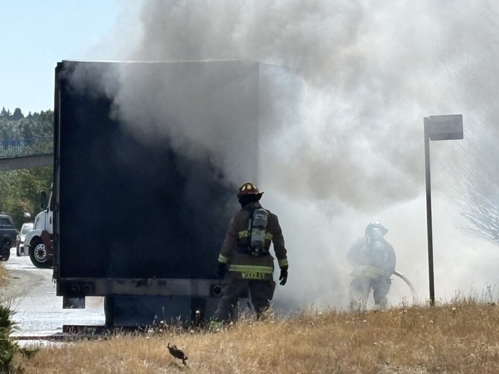 Trailer fire in Duncan prompts quick response from local fire department 