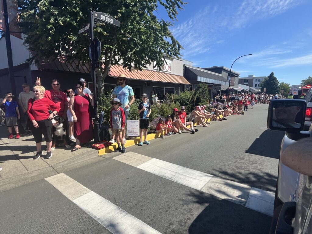 Huge turnout at Courtenay Canada Day Parade this morning