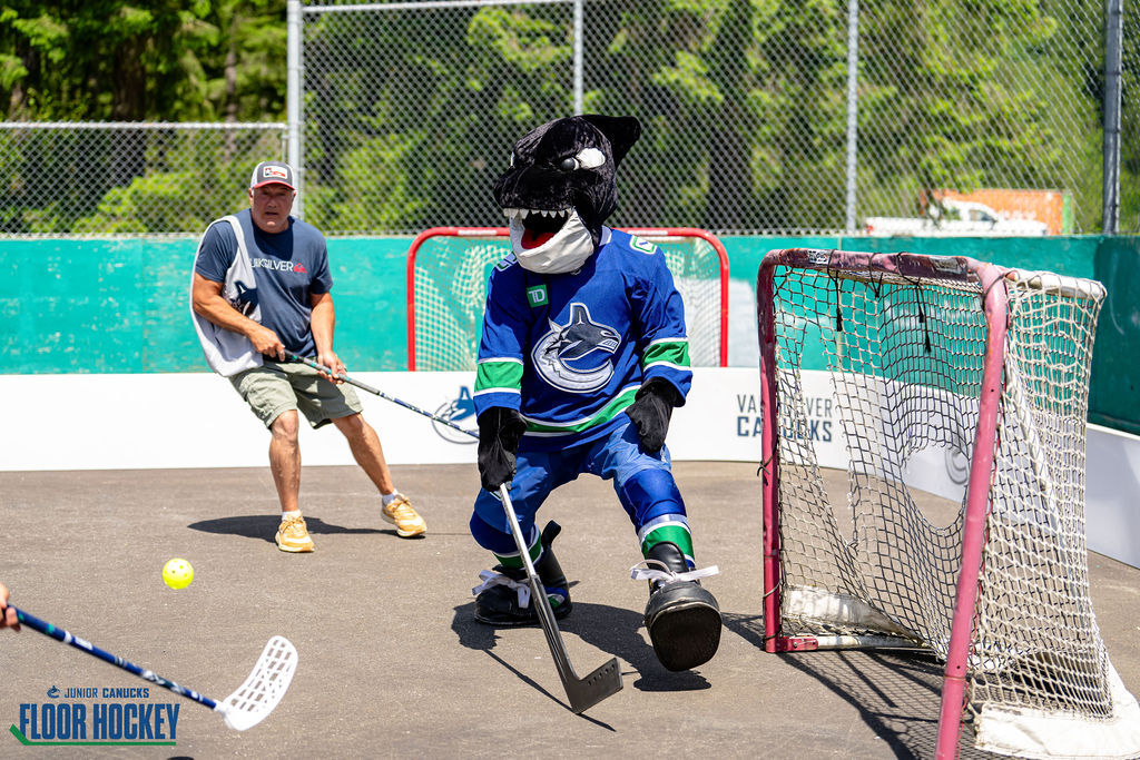 Vancouver Canucks partners with Rocky Mountain Metis Association for youth floor hockey program