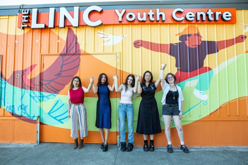 LINC Centre displays new exterior mural created by youth artists