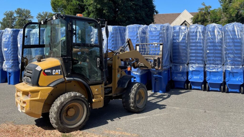 Collection cart delivery begins for September launch date