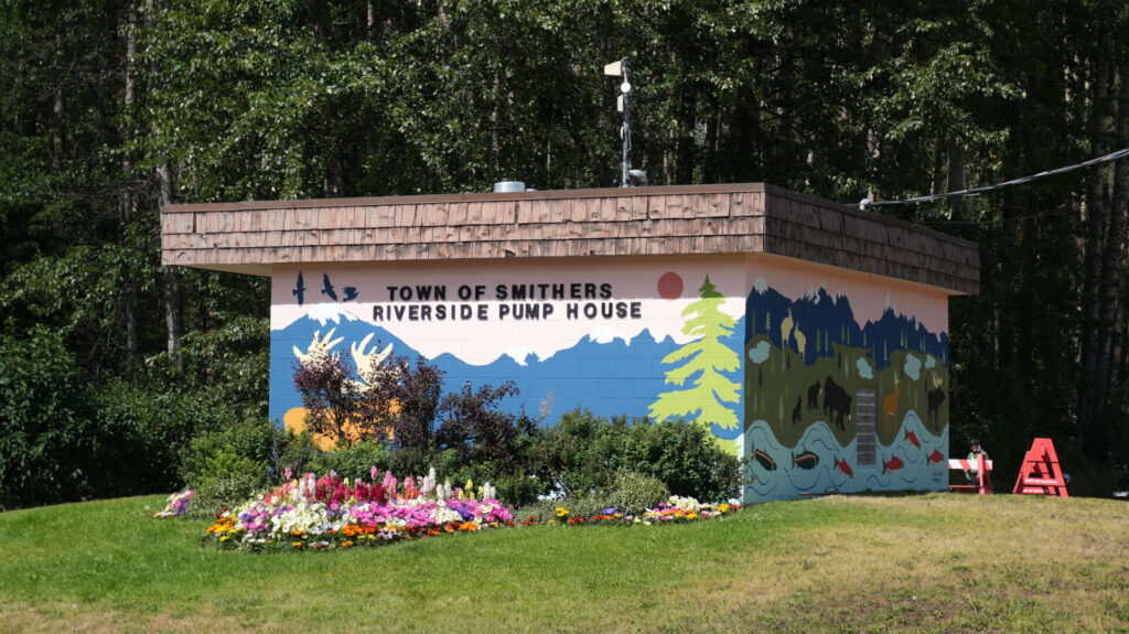 New mural nearing completion on the Smithers Riverside pump house