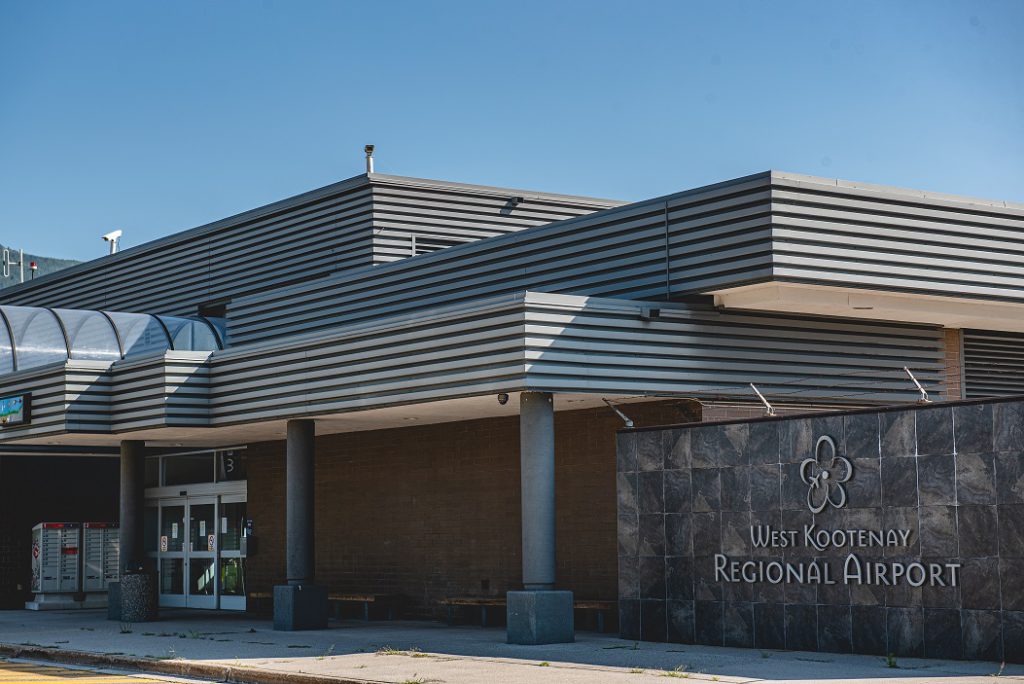 Castlegar airport manager moving on