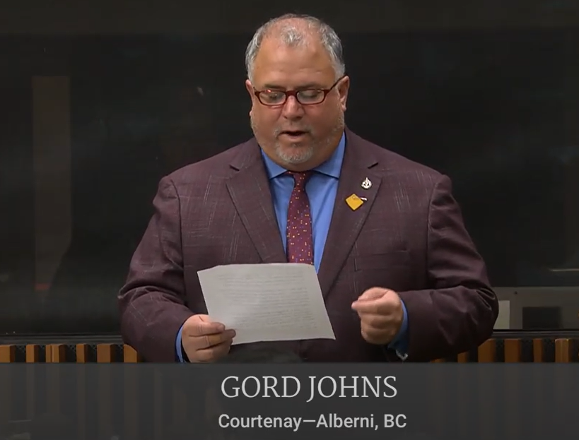 Courtenay-Alberni MP salutes firefighters, community for wildfire response