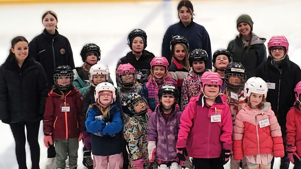 Interview – Rossland Skating Club welcoming new members