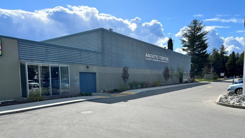 Castlegar pool closed following fire