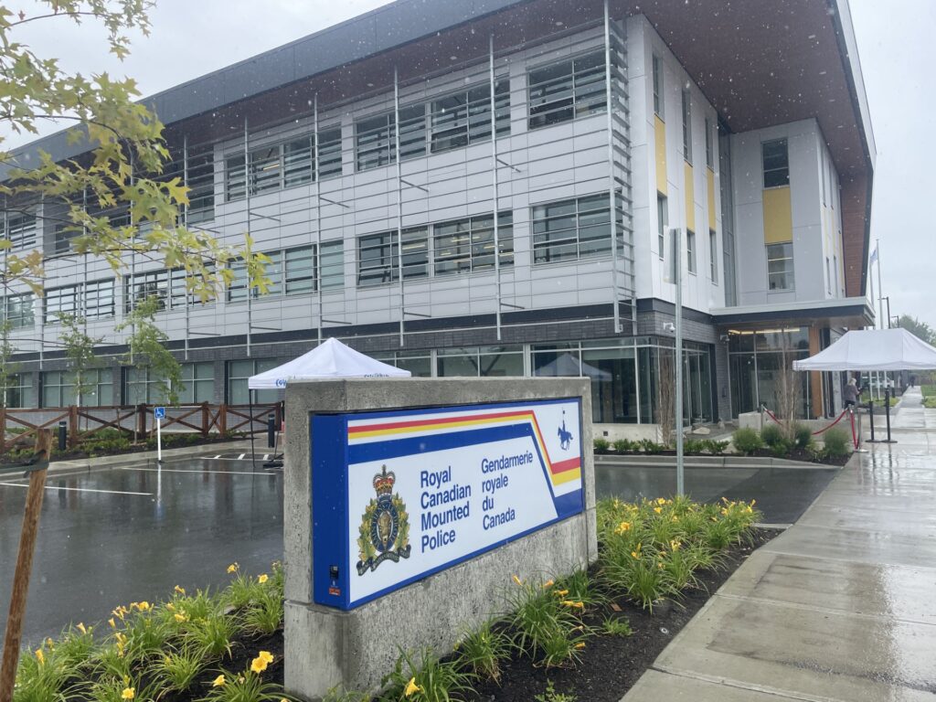 North Cowichan/Duncan RCMP warn of fake jewelry scams in Cowichan Valley 
