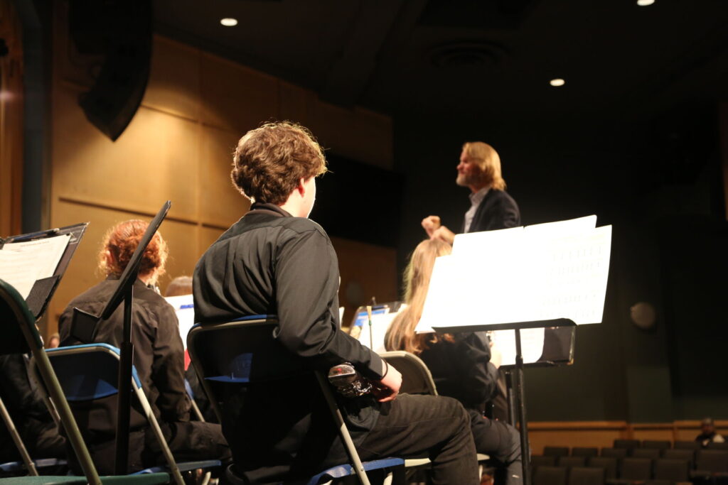 Vancouver Island school bands to take to Comox Valley stages