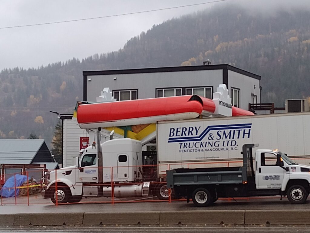 Semi-trailer crashes into Warfield Petro-Can canopy