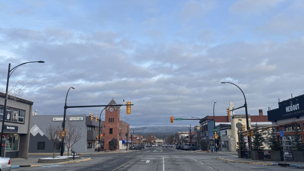 Cranbrook businesses extend hours for holiday shopping night
