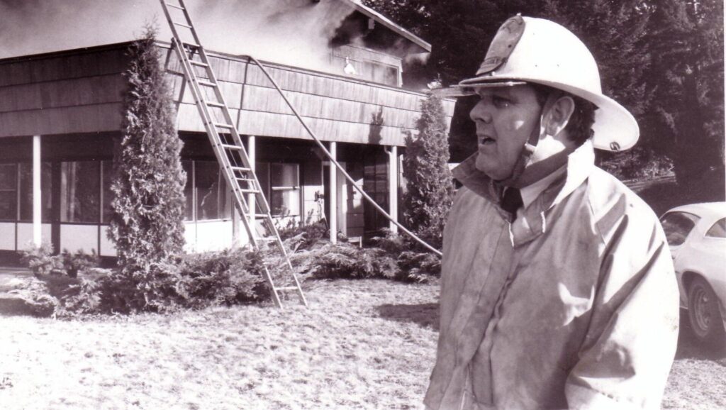 Retired Courtenay fire chief Lawrence Burns passes away