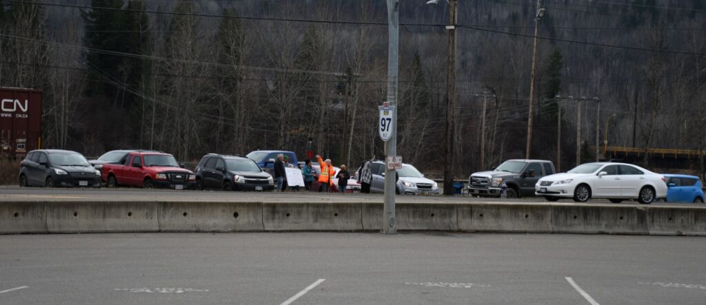 Quesnel residents protest ostrich culling