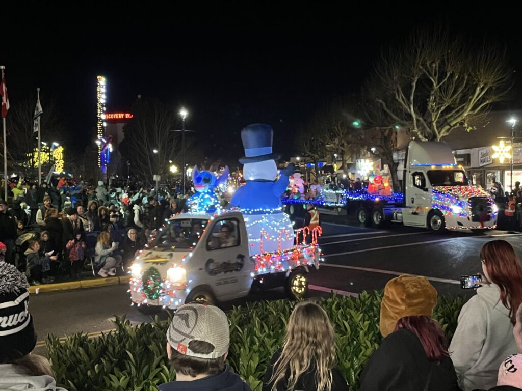 Campbell River lit up for ‘Deck the Downtown’ weekend events