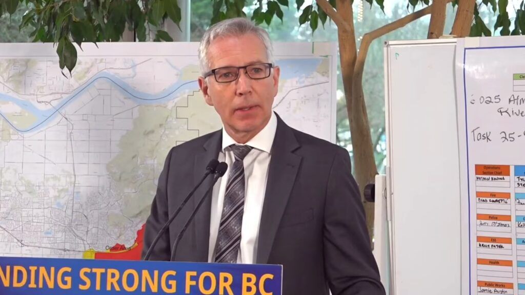 Abbotsford mayor blasts federal response amid Fraser Valley floods
