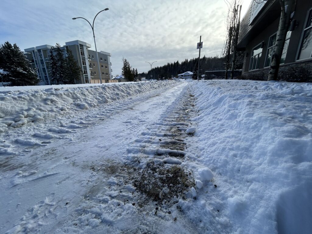 PG, Vanderhoof under snowfall warning