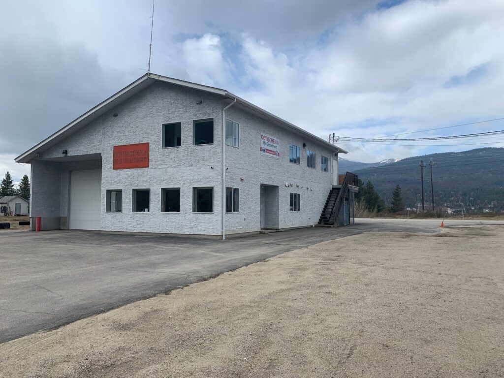 Unfinished home burns in Ootischenia