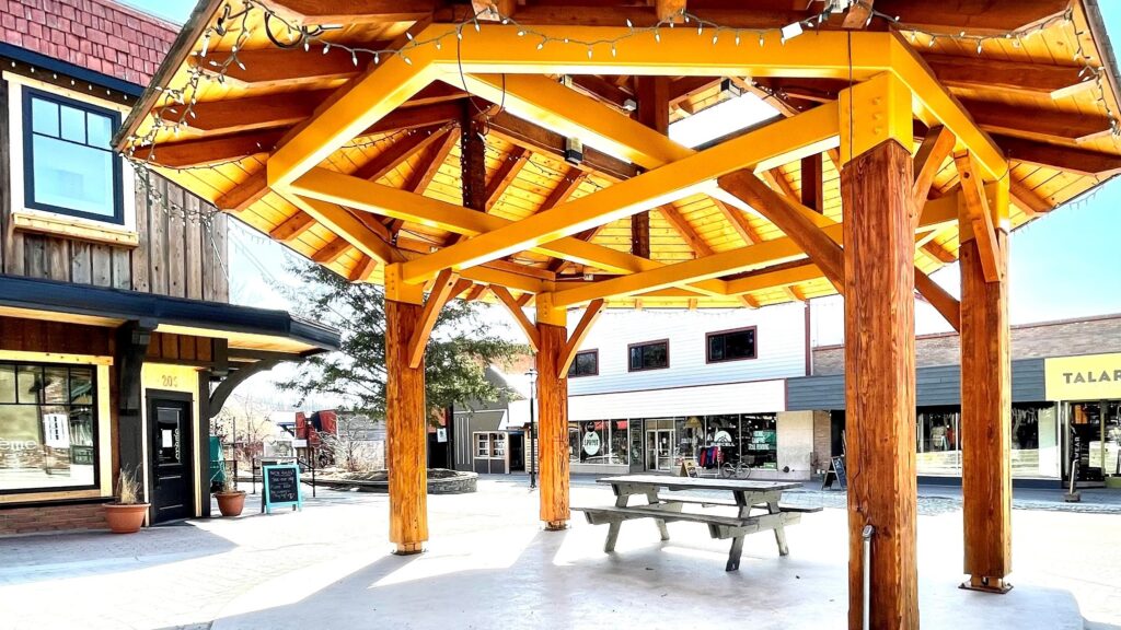 Peak to Platzl winter shuttle returns in Kimberley