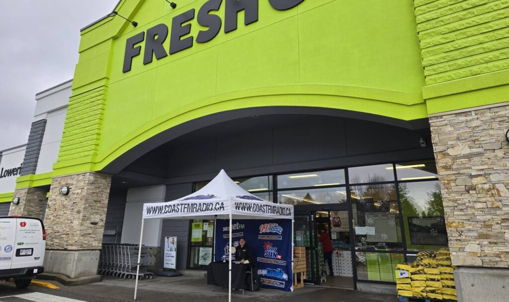 Stuff the Trailer tallies $6,000 for the Powell River Food Bank