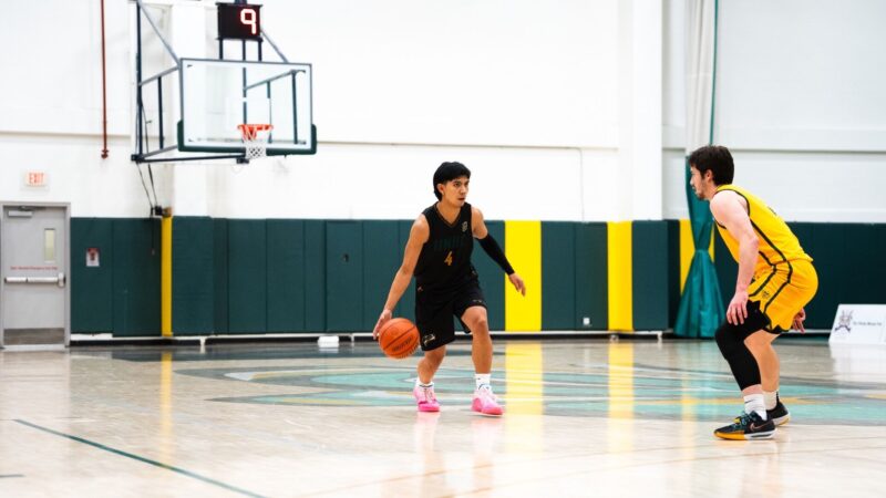 Bias drops 25 points, but T-Wolves MBB fall to Vikes; Victoria dominates UNBC WBB