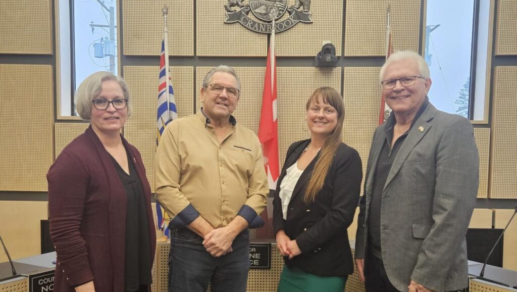 Council hashes out the issues with Minister of State