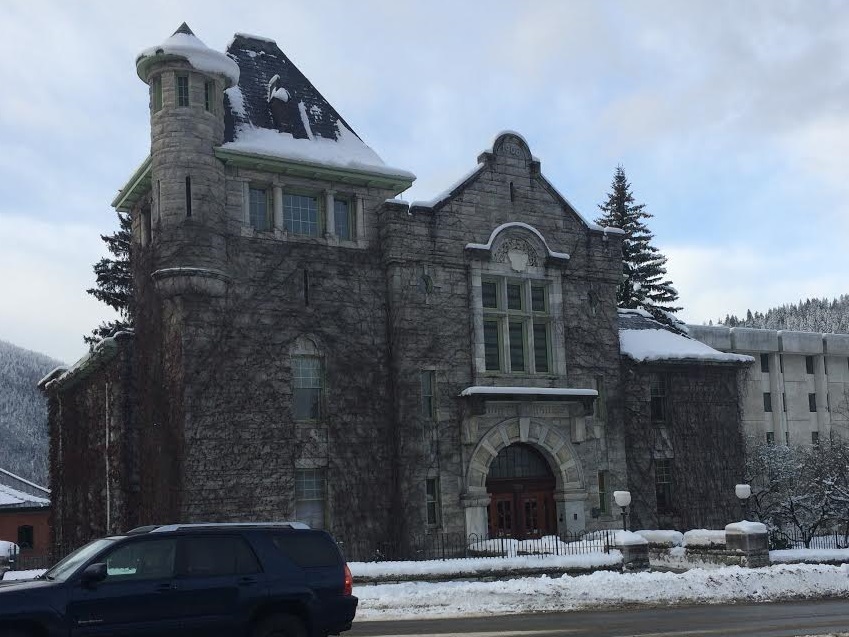 Man admits to dangerous driving on Highway 3A