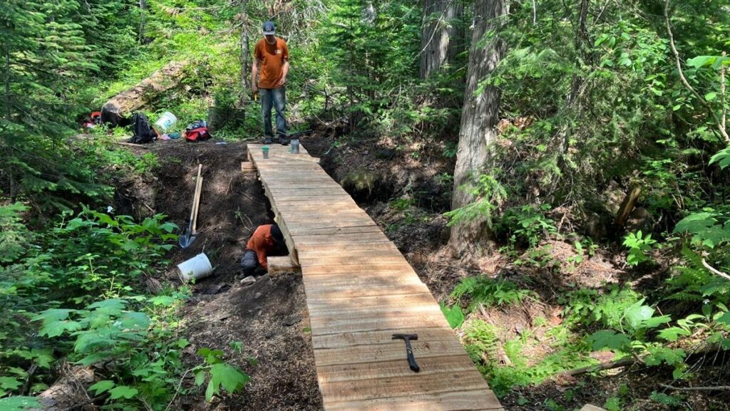 Seasonal trail crew program brings jobs & funding to East Kootenay