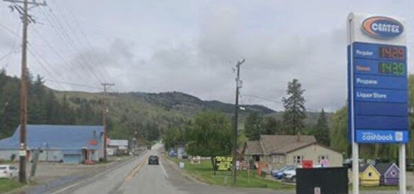 Rock Creek residents seek crosswalk on Highway 3  