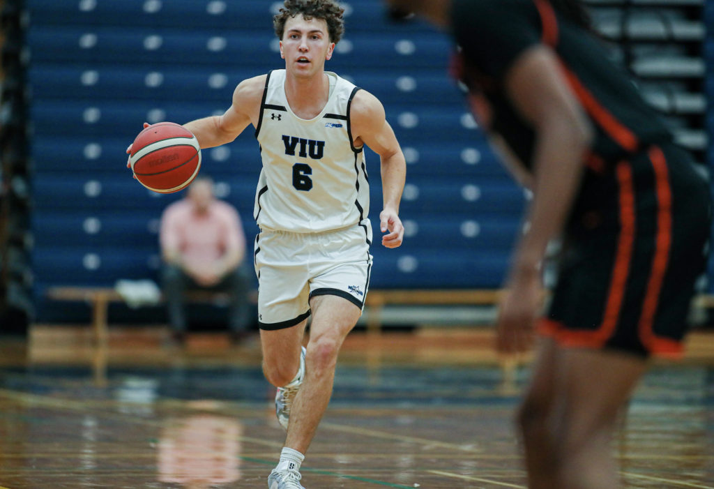 Ladysmith’s Ryan Bastian leads VIU into national basketball championship on home court