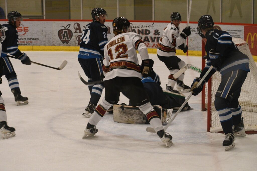 Scary incident suspends KIJHL playoff game between Quesnel and Williams Lake